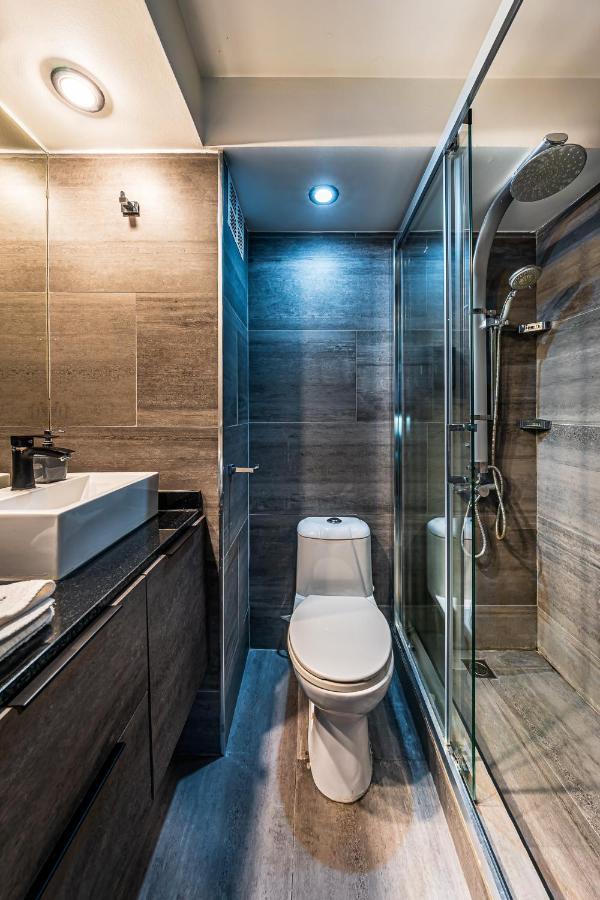 Design Tech Comfort & Location Santiago Luaran gambar