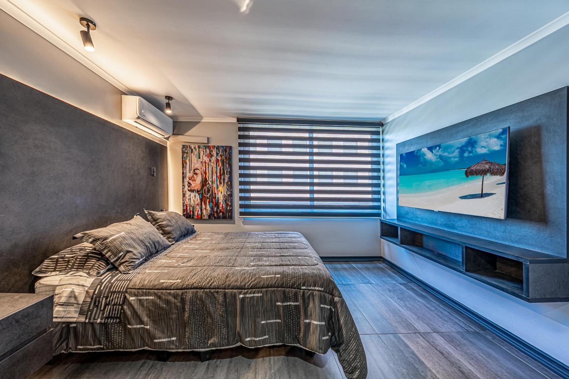 Design Tech Comfort & Location Santiago Luaran gambar