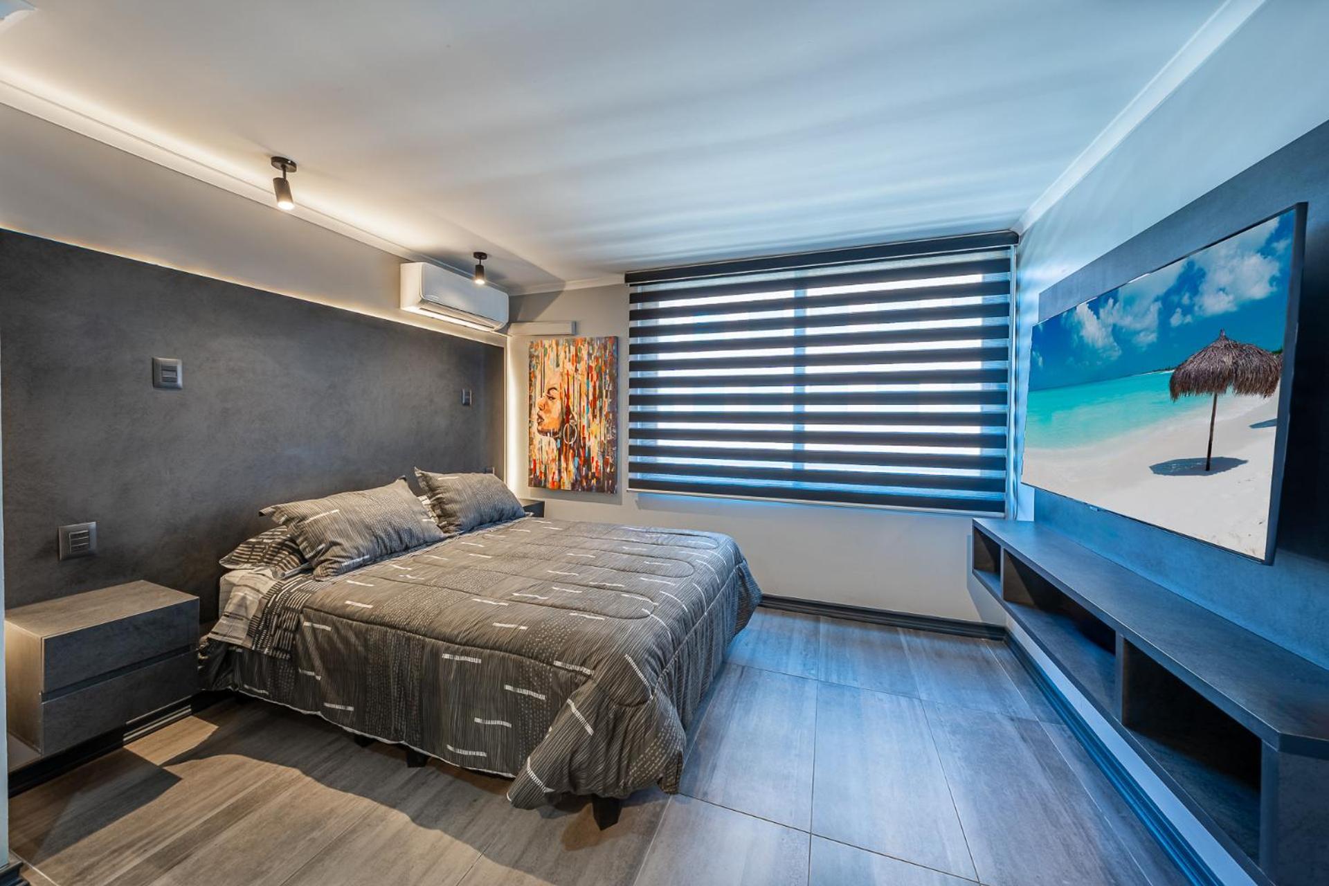 Design Tech Comfort & Location Santiago Luaran gambar