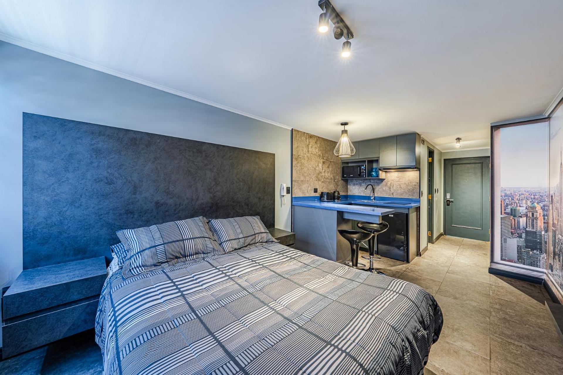 Design Tech Comfort & Location Santiago Luaran gambar