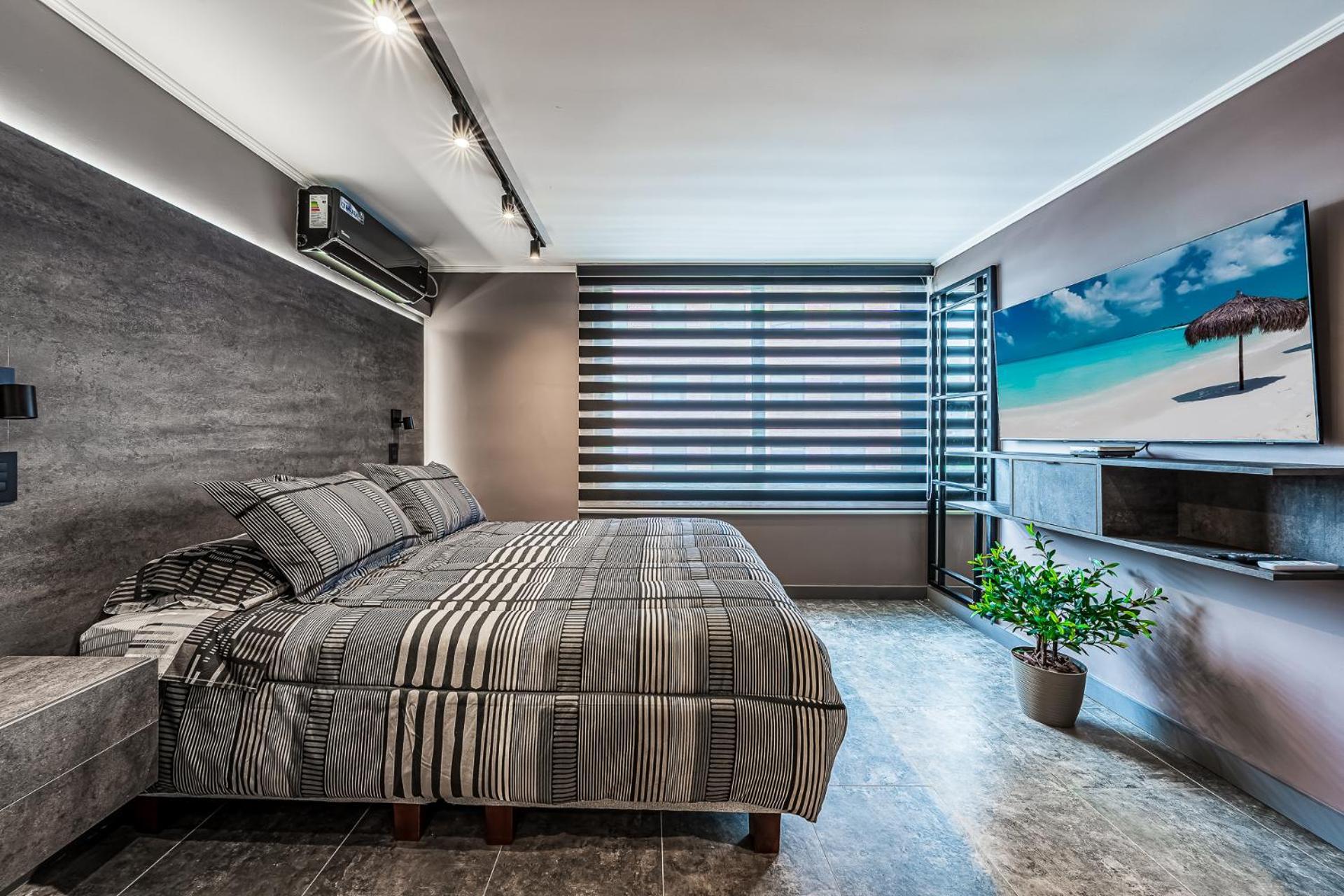 Design Tech Comfort & Location Santiago Luaran gambar