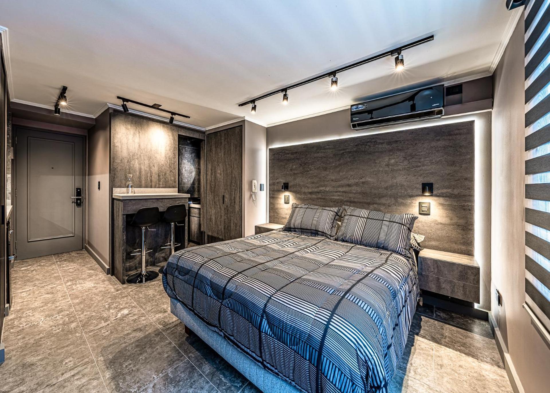 Design Tech Comfort & Location Santiago Luaran gambar